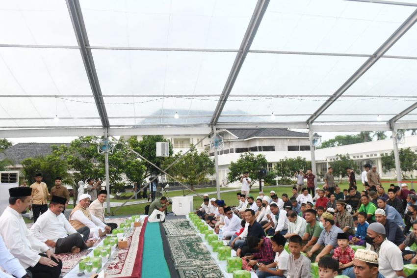 Pj Gubernur Sumut Buka Puasa Bersama Kaum Duafa dan ART