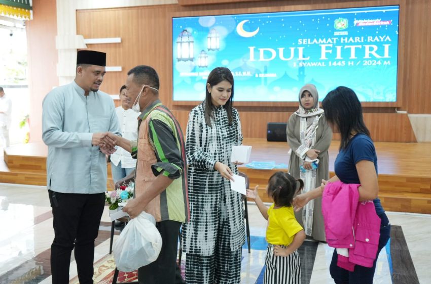 Wali Kota Medan Gelar Open House Hari Raya Idul Fitri 1445H, Ratusan Masyarakat Padati Rumah Dinas Wali Kota