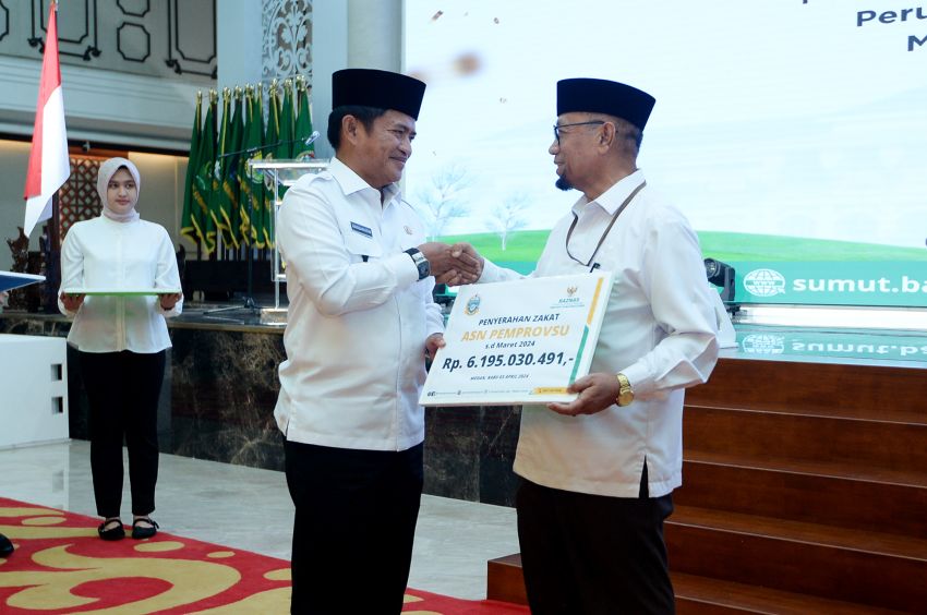 Serahkan Zakat ASN Pemprov Sumut Rp6 Miliar, Pj Gubernur Ajak Masyarakat Senantiasa Berzakat