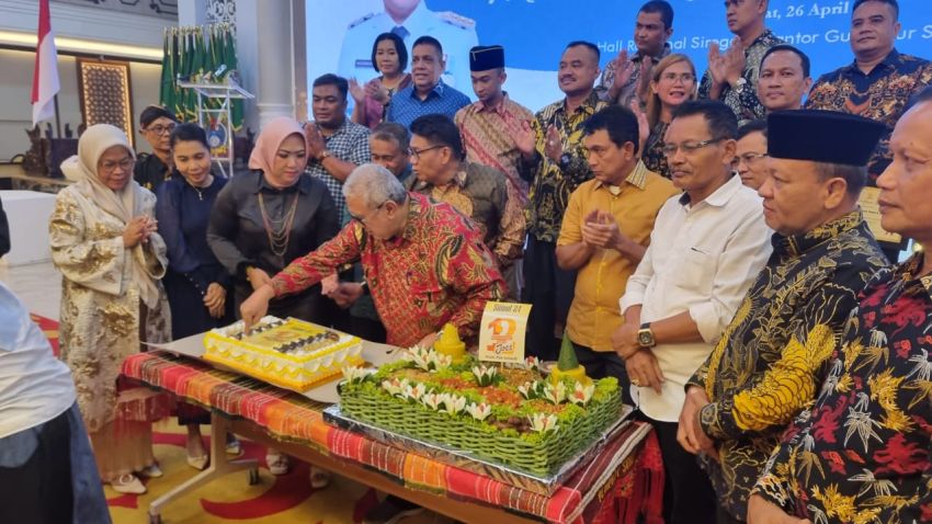 Malam Anugerah SUMUT24 Award, Ketua SPS Pusat : Pemerintah Harus Perhatikan Media Cetak