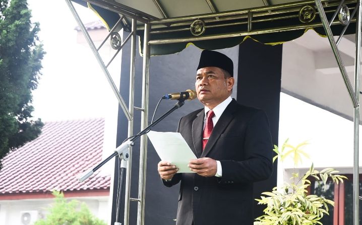 Sekda H Timur Tumanggor Pimpin Upacara Peringatan Hari Otonomi Daerah XXVIII Tahun 2024