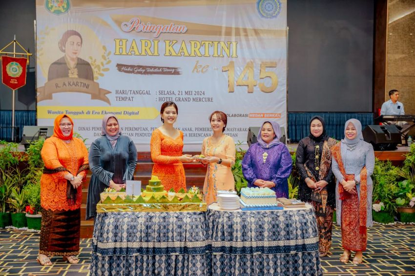 TP PKK Kota Medan Gelar Fashion Show Kebaya, Kahiyang Ayu: Bisa Menghargai Diri Sendiri