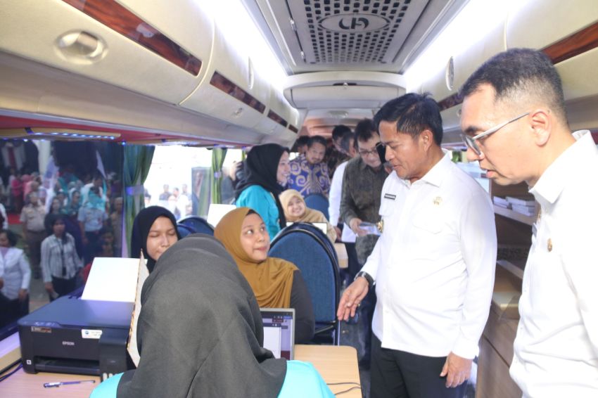 Pj Gubernur Sumut Luncurkan Bus Perizinan Berusaha,Perizinan Berusaha Semakin Mudah dan PAD Meningkat