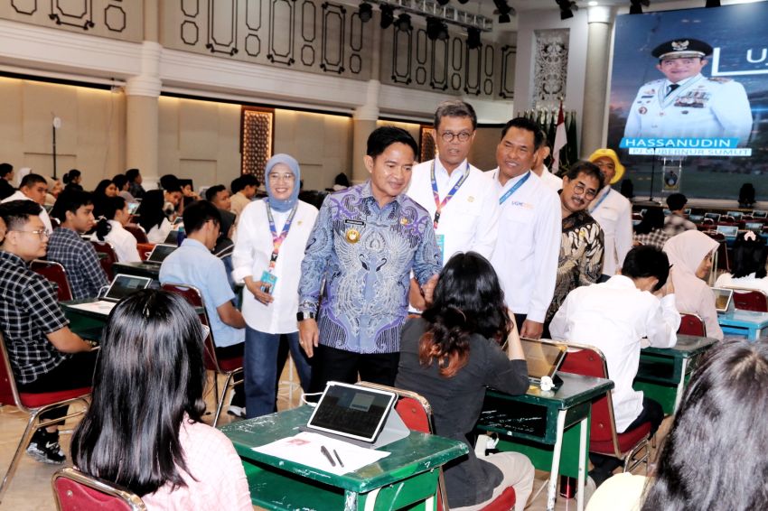 Tinjau UM CBT UGM, Pj Gubernur Sumut Beri Motivasi 1.215 Peserta