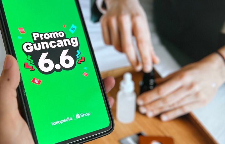 Pria Wajib Simak Lima Tips Jaga Kesehatan Kulit saat Cuaca Panas ala Tokopedia dan Dokter Spesialis Kulit