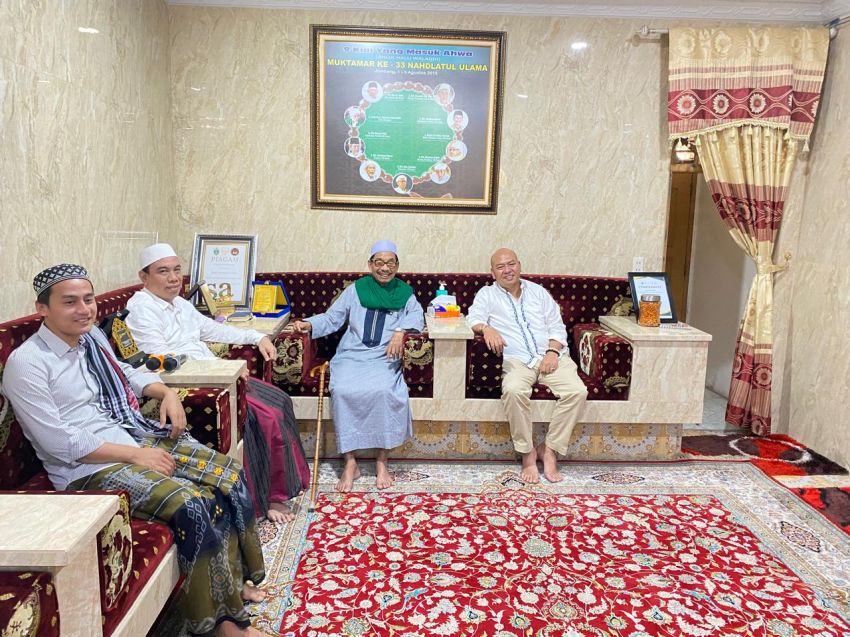Bacalon Gubsu Nikson Nababan Kunjungi Masjid Al-Kautsar Al Akbar, Syekh Ali Akbar Marbun: Sumut Merindukan Pemimpin Bermarga