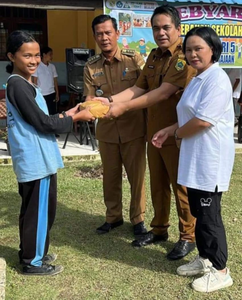 Intan Br Boangmanalu Pelajar SMP N 5 Satu Atap Kerajaan Raih Prestasi