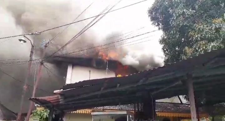 Kantor Camat Medan Area Terbakar, Diduga Ini Penyebabnya