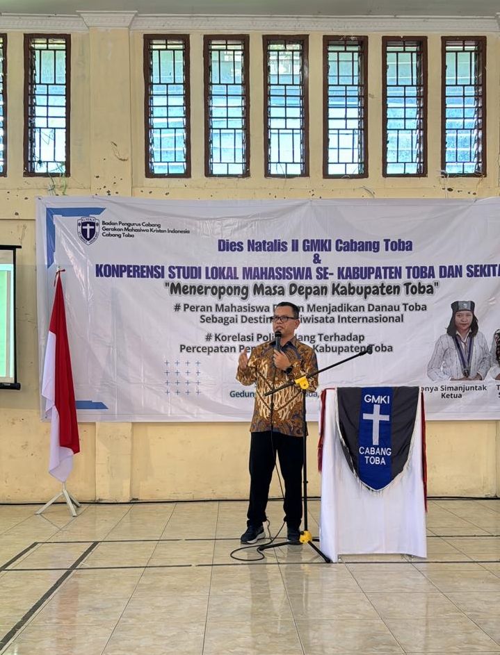 Bupati Toba Hadiri Dies Natalis II GMKI Cabang Toba