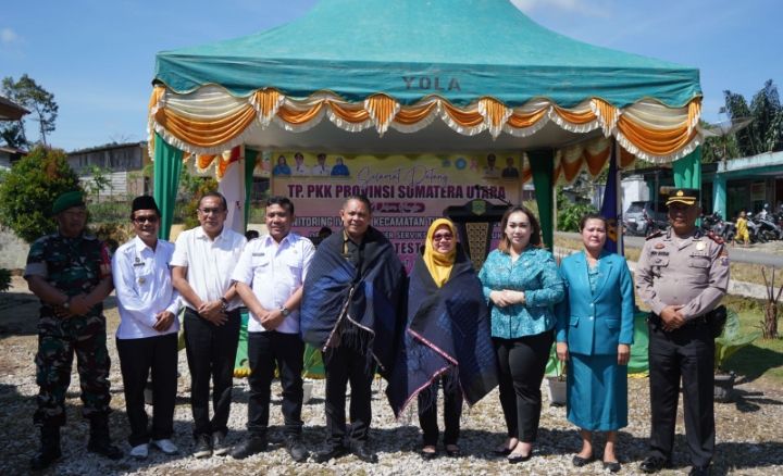 Ketua Tim Monitoring TP.PKK Provsu Kunjungi Kecamatan Tinada