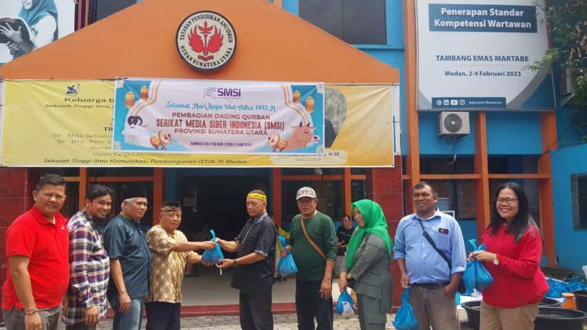 Rayakan Idul Adha 1445 H, SMSI Sumut Bagikan Daging Qurban kepada Anggota dan Mitra