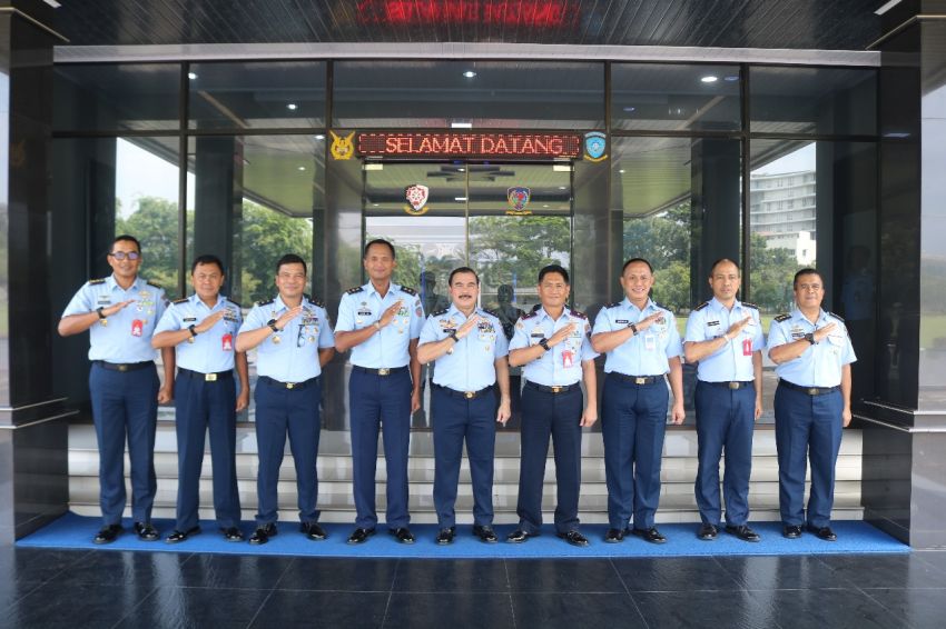 Komandan Kosek I Terima Kunjungan Kerja Irjenau ke Kosek I Medan