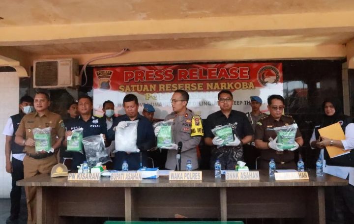 Waka Polres Asahan Pimpin Press Release Pengungkapan Kasus Narkotika Jenis Sabu seberat ± 5 Kg