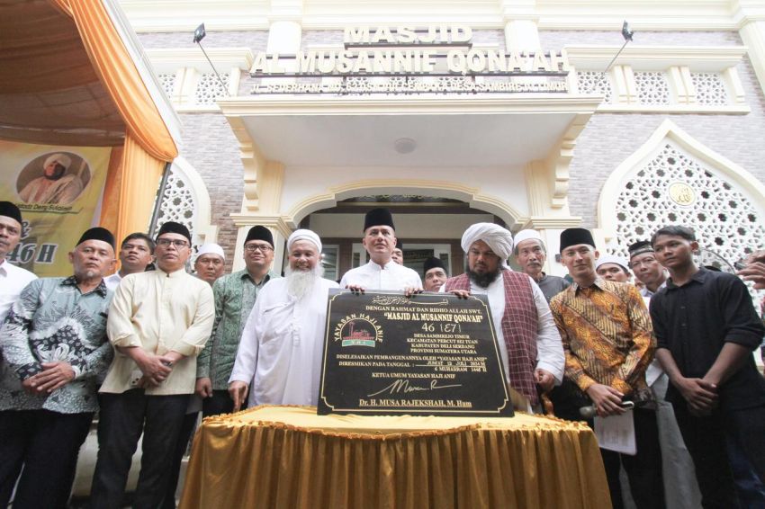 Resmikan Masjid Al Musannif ke-46, Dihadiri Ustaz Derry Sulaiman, Ini Pesan Yang Sampaikan