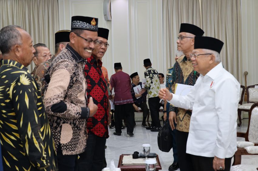 Prof.DR.KH.Ma'ruf Amin menerima kunjungan silaturahmi para Tokoh Sumatera Utara dan Nasional di Istana Wakil Presiden RI.