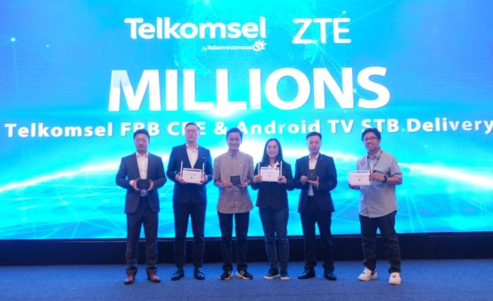 ZTE dan Telkomsel Rayakan Keberhasilan Distribusi Perangkat Home Terminal