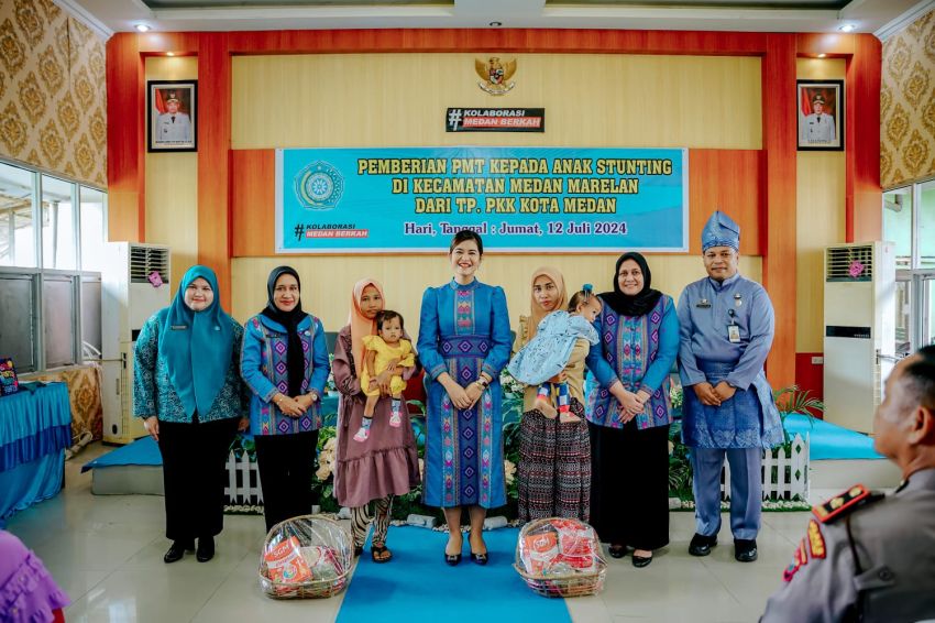 Atasi Stunting di Medan Marelan, Kahiyang Ayu Beri Makanan Tambahan 34 Anak Stunting