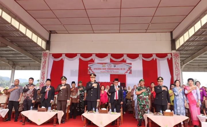 Sekda Pakpak Bharat Hadiri HUT Bhayangkara Ke 78 Tahun