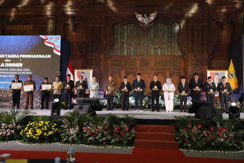 Kota Pematangsiantar meraih penghargaan dari Badan Koordinasi Keluarga Berencana Nasional (BKKBN) Tahun 2024