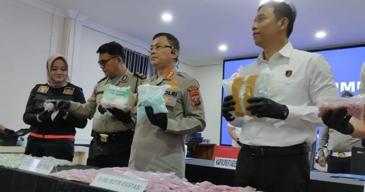 Polrestabes Medan Gagalkan Peredaran 2 Kg Sabu dan 36 Ribu Ekstasi