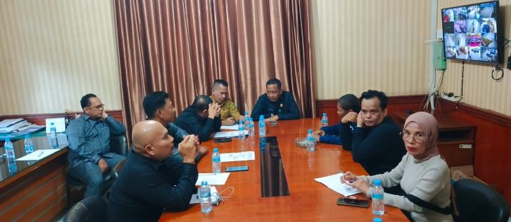 Ketua DPRD hingga Wakil Ketua "OYONG" dan Bungkam