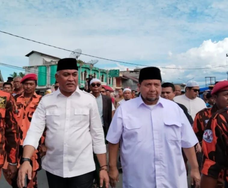 Ribuan Orang Hantarkan Paslon Bupati dan Wakil Bupati Madina Harun Mustafa - Ichwan Husein Daftar ke KPU