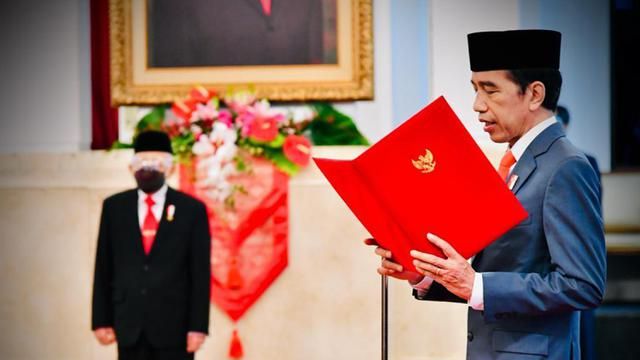 Diperkirakan Besok, Presiden Jokowi Reshuffle Kabinet, Ini Daftat Namanya