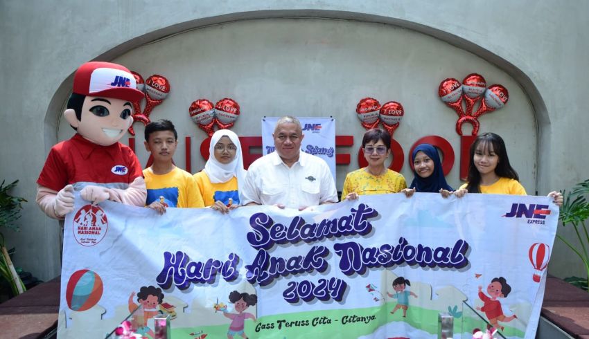 Rayakan Hari Anak Nasional, JNE berbagi Keceriaan Bersama