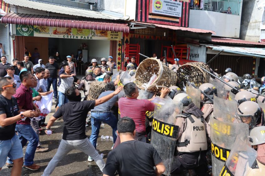 Polres Nias Simulasi Sispamkota Pengamanan Pilkada 2024