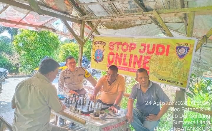 Bhabinkamtibmas jajaran Polresta Deli Serdang Edukasi Dampak Negatif Judi Online