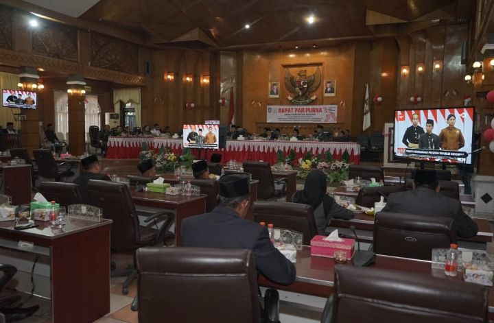 Bupati Asahan Dengarkan Pidato Kenegaraan Presiden RI