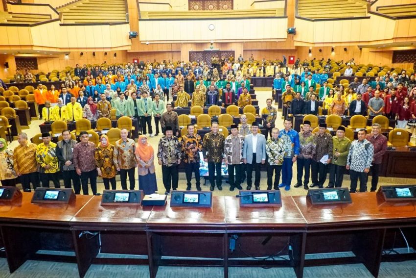 Buka Seminar Hari Konstitusi, Ketua MPR RI Bamsoet Ungkap MPR RI Rekomendasikan Usulan Amandemen UUD RI 1945