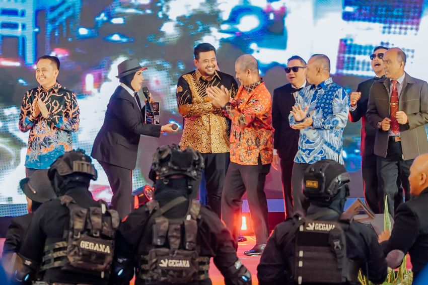 Hadiri Malam Pisah Sambut Kapolda Sumut