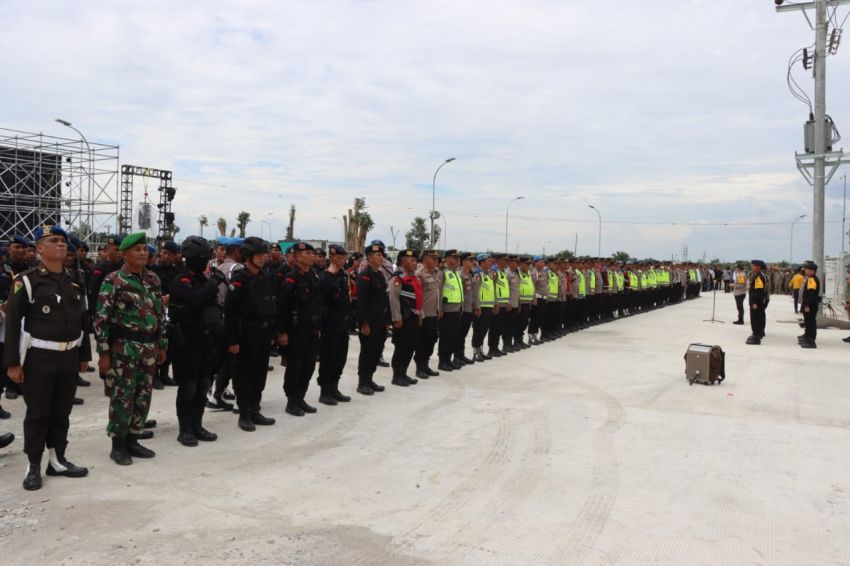 Personel Gabungan Polresta DS Dan Instansi Lainnya Apel Persiapan Pengamanan Closing Ceremony PON XXI Tahun 2024 Aceh-Sumut.