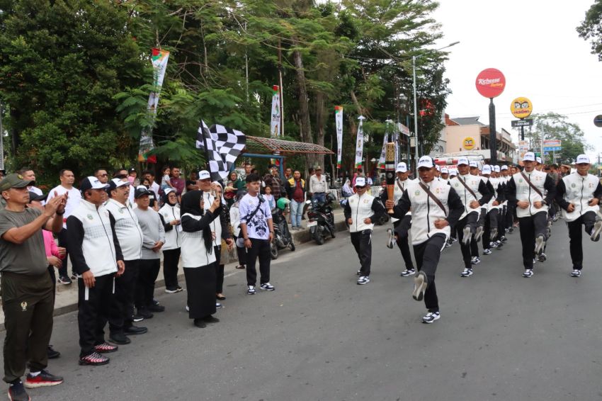 Kedatangan Kirab Api PON XXI Tahun 2024 Aceh-Sumut di Sambut meriah