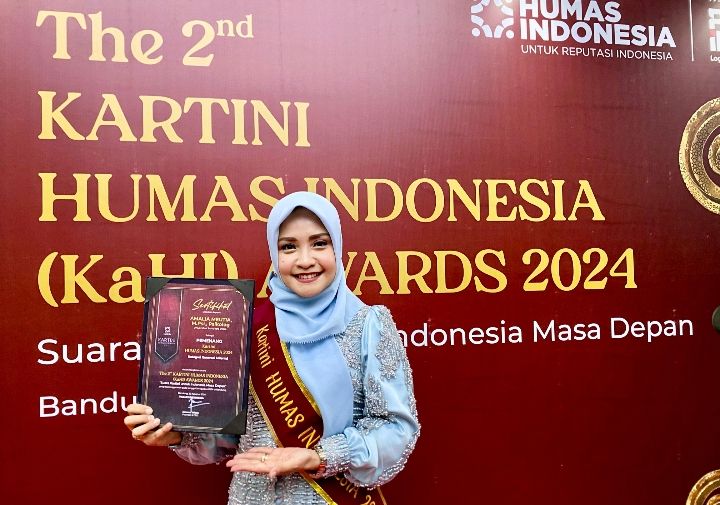 Kepala Humas USU Raih Penghargaan Kartini Humas Indonesia 2024