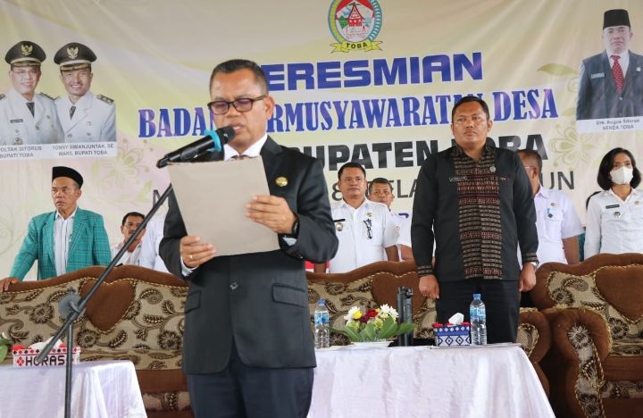 Bupati Toba Terbitkan 54 SK Untuk Peresmian Perpanjangan Masa Jabatan 1.289 BPD