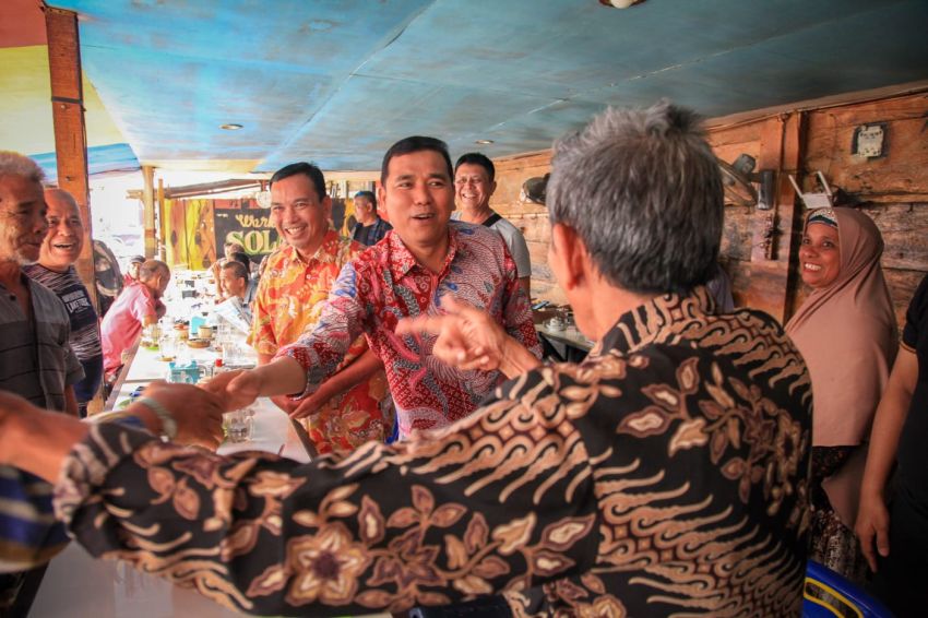 Cawagubsu Hasan Basri Sagala Temui Warga di Warkop Solah  Labuhanbatu