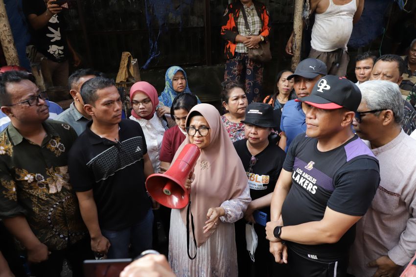 Wali Kota meninjau lokasi kebakaran di Gedung IV Pasar Horas, di Jalan Merdeka Kelurahan Dwikora Kecamatan Siantar Barat