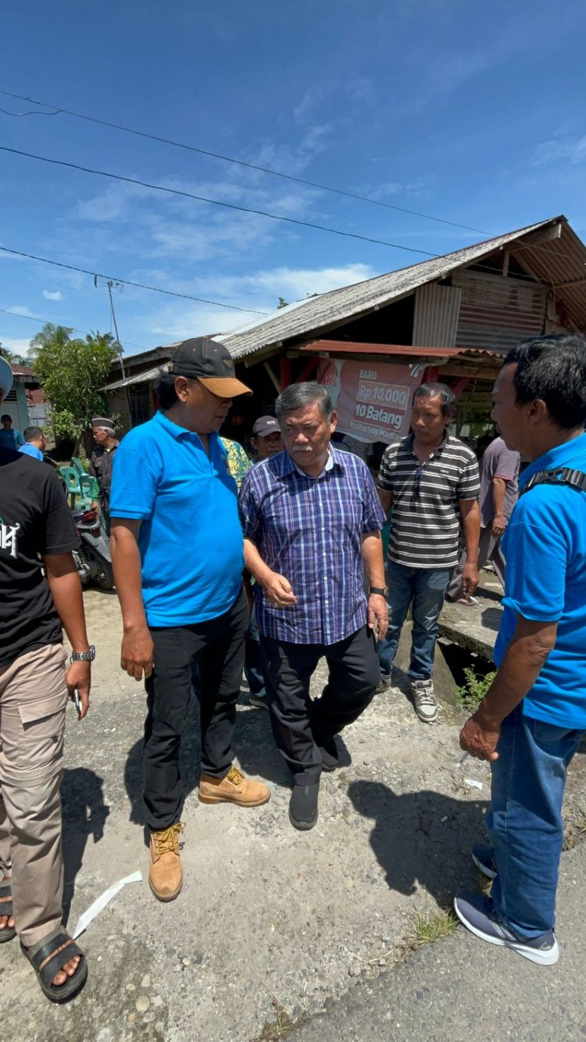 Yusuf Siregar Bersama Sahabat YuRa Ngopi Bareng Warga di Desa Kolam