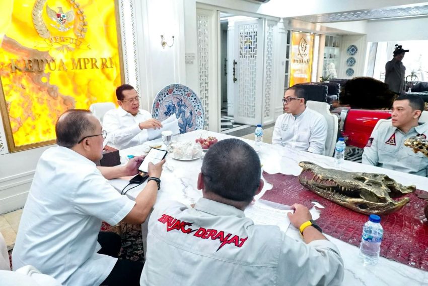 Terima Pengurus Keluarga Olahraga Tarung Derajat, Bamsoet Apresiasi Kesiapan Cabor Tarung Derajat Dipertandingkan dalam PON XXI