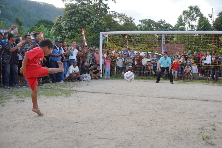 Bobol Gawang Bobby Nasution, Rendi Sitanggang Bocah 8 Tahun Dapat Hadiah Sepeda