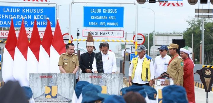 Bupati Simalungun Dampingi Presiden RI Resmikan Jalan Tol Trans Sumatera