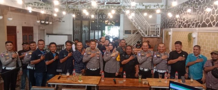 Kasat Lantas Polres Asahan AKP Resti Lakukan Silaturahmi Dengan Insan Pers Asahan