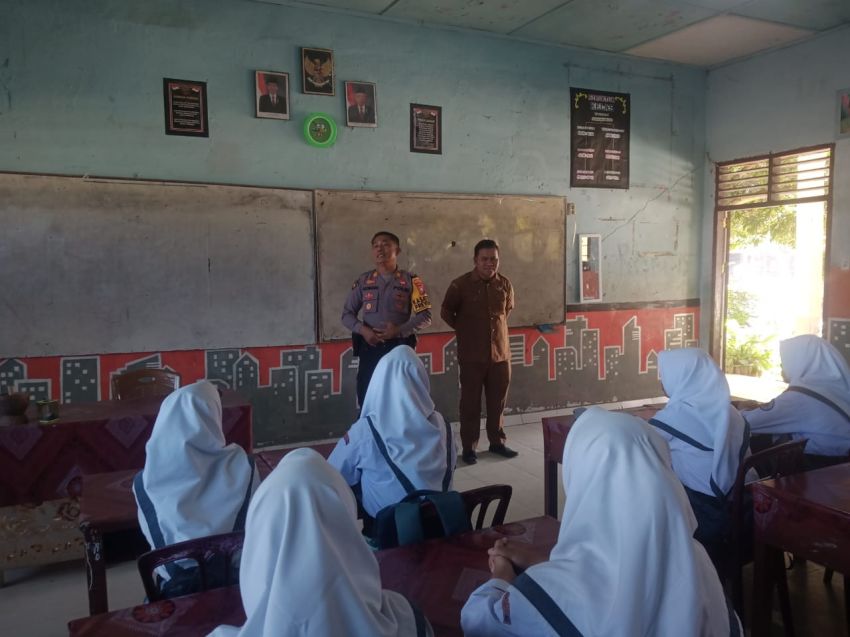 Kasat Samapta Polres Palas Go To School Ke SMA Negeri 1 Barumun