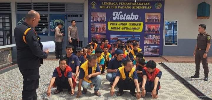 Ikuti Sidang di Pengadilan, Sebanyak 73 Orang Tahanan Dikeluarkan Sementara dari Lapas Padangsidimpuan