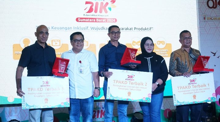 Pemkab Solok Raih Penghargaan Tiga Terbaik TPAKD di Sumatera Barat Tahun 2024