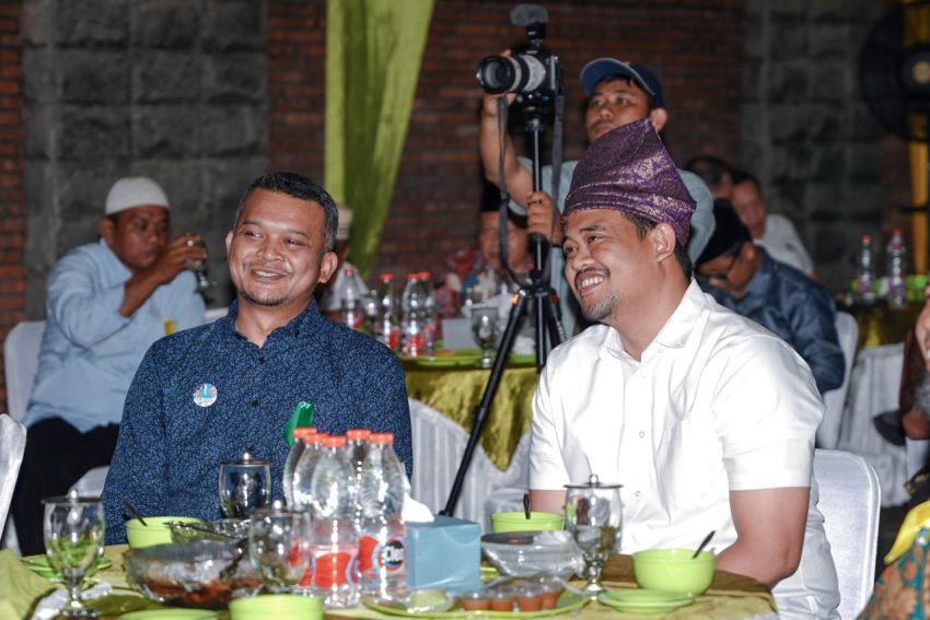 Di Rumah Adat Puri Melayu Sri Menanti, Tokoh Masyarakat, Tokoh Agama dan Adat Siap Menangkan Bobby Nasution