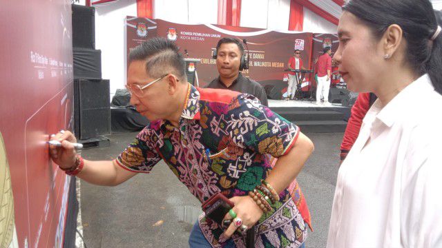 Ketua DPRD Medan Sementara Dukung KPU Medan Deklarasikan Kampanye Damai Pada Pilkada 2024