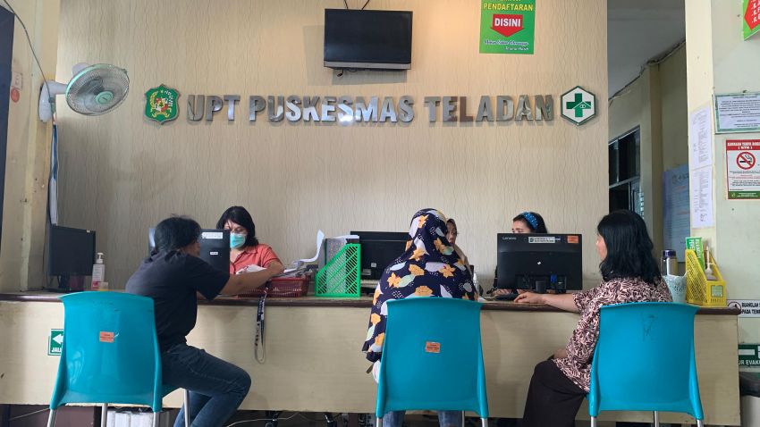 Masyarakat Sangat Terbantu UHC JKMB, Sudah 138 Warga Berobat Gunakan KTP di Puskesmas Teladan